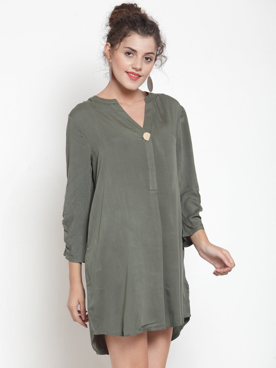 Women Solid Green Mandarin Collar Kurta