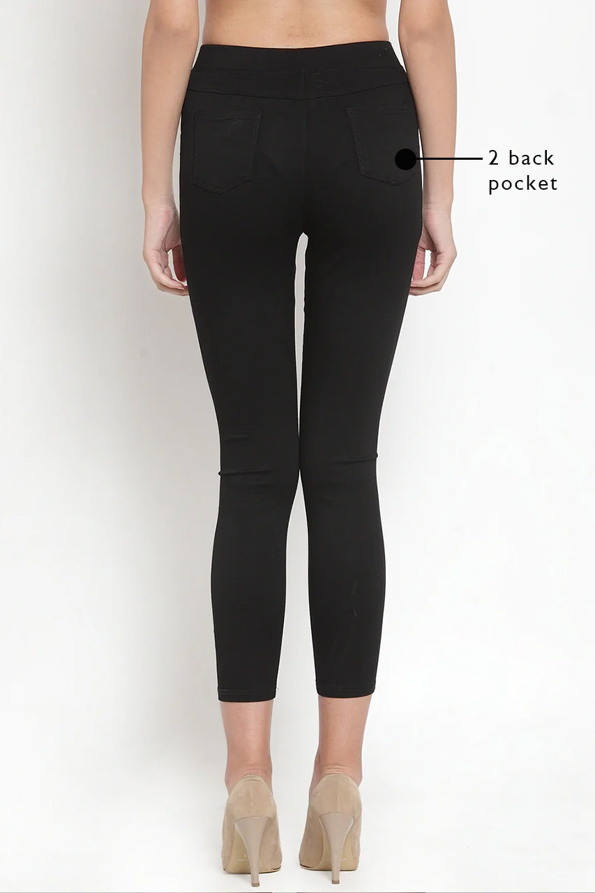 Women Solid Black Jegging - Global Republic