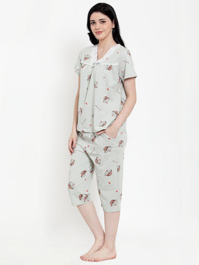 Women Green Cotton Printed Capri Night Suit