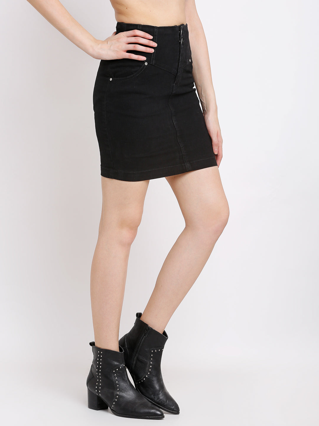Women Black Cotton Solid Above Knee Skirt - Global Republic