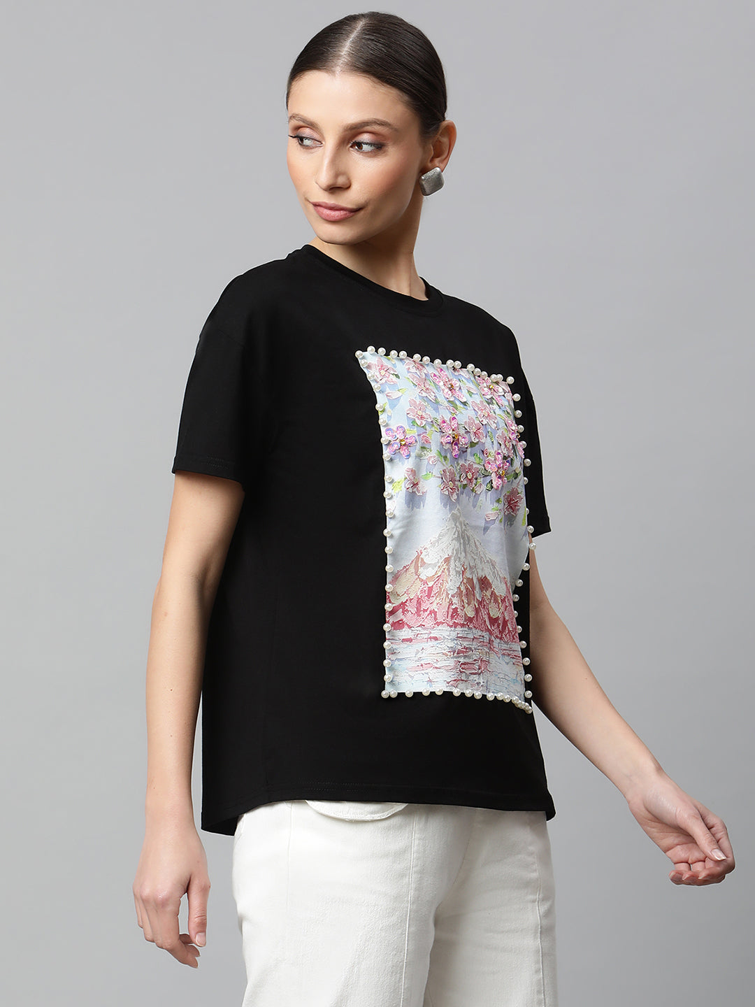 Women Regular Fit Black Floral Embellished T-Shirt