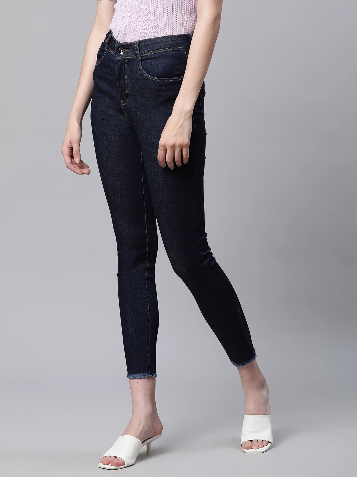 women mid rise blue skinny jeans