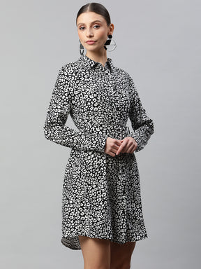 Women Grey Straight Fit Floral Printed Ruched Tunic