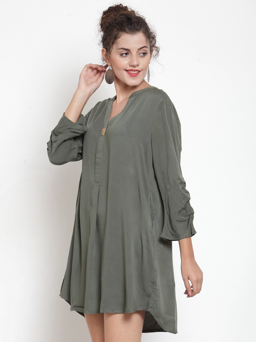 Women Solid Green Mandarin Collar Kurta