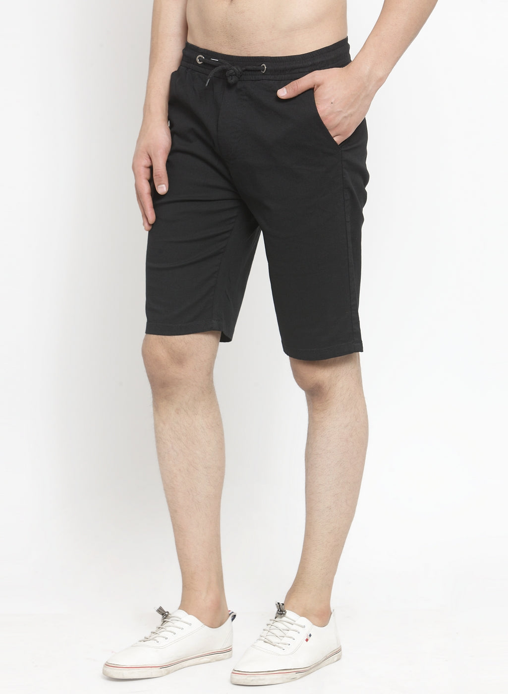 Men Black Solid Regular Fit Regular Shorts