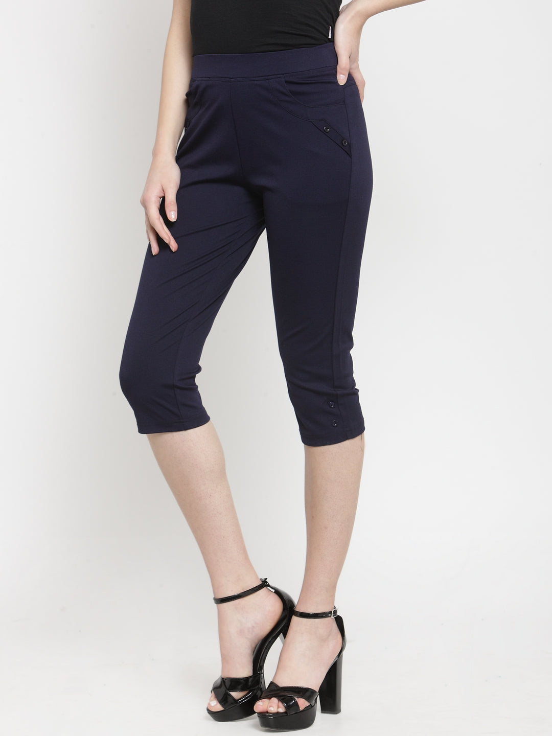 Women Skinny Fitted Navy Blue Solid Capri