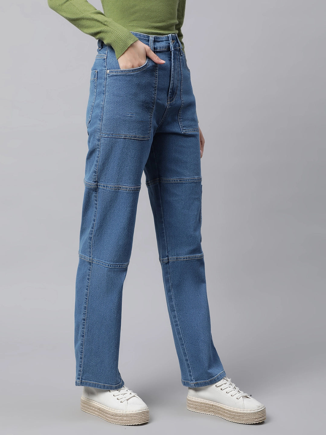 Women Light Blue Pocket Loop Belt Straight Leg Mid Rise Jeans