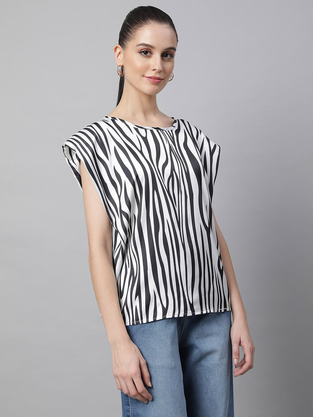 Black And White Printed Blouson Top - Global Republic