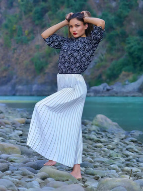 White 2025 flared palazzo