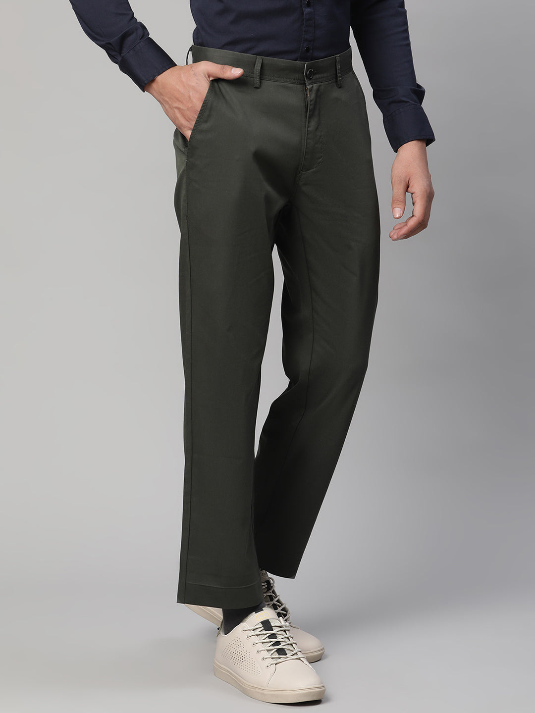 Men Green Solid Cotton Trouser