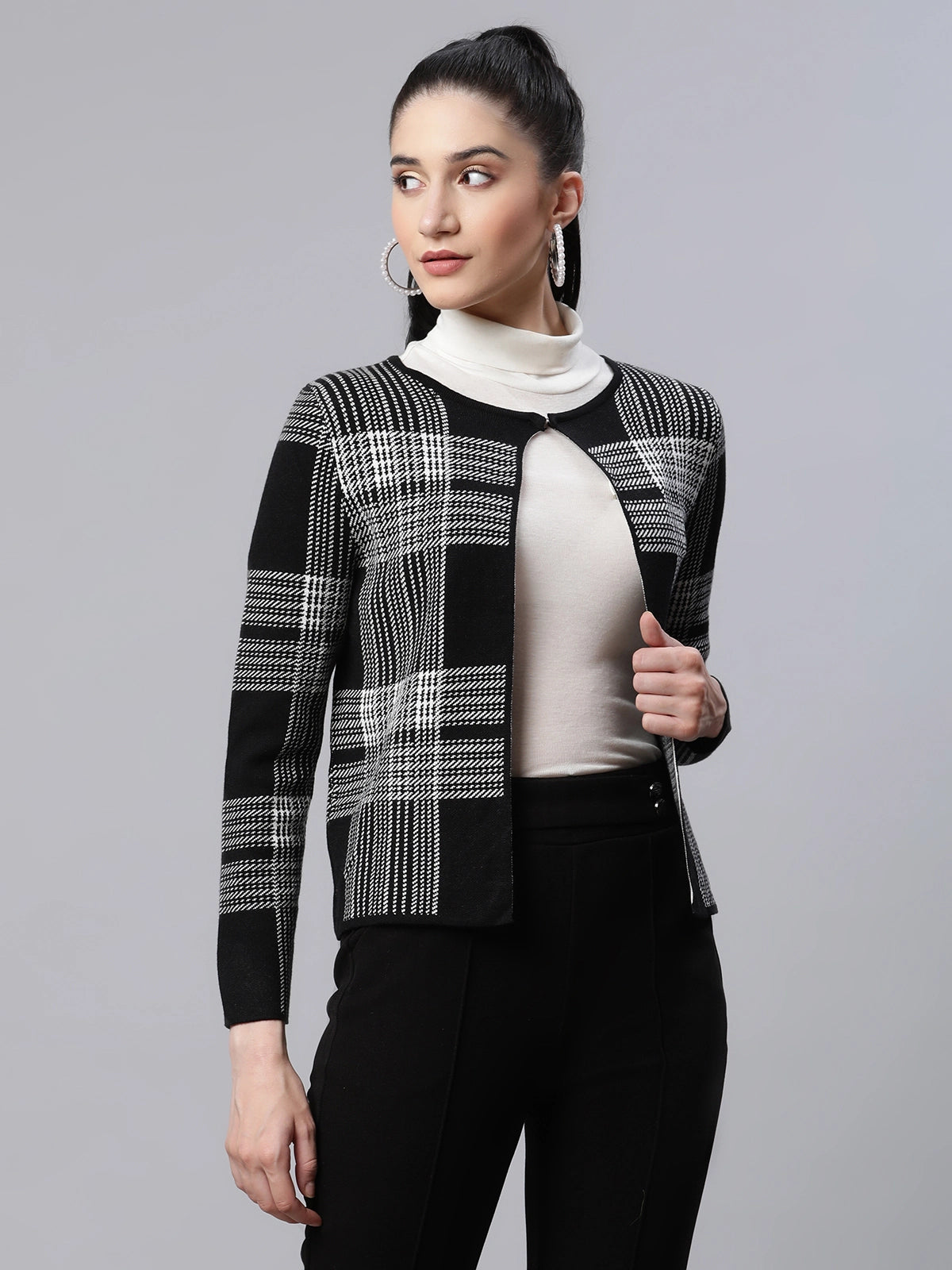 Women Slim Fit Casual Cardigan With Black Polyster