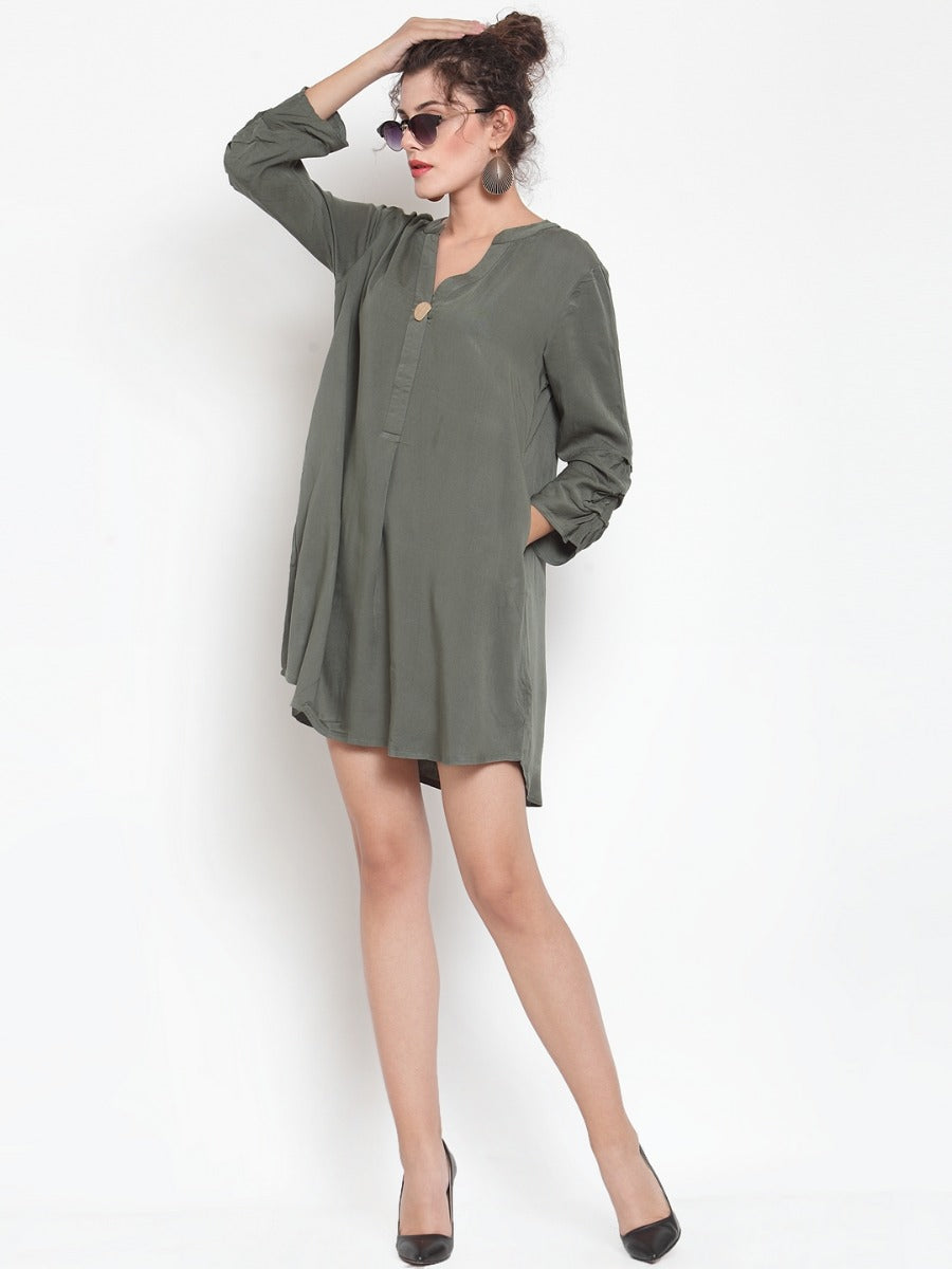 Women Solid Green Mandarin Collar Kurta