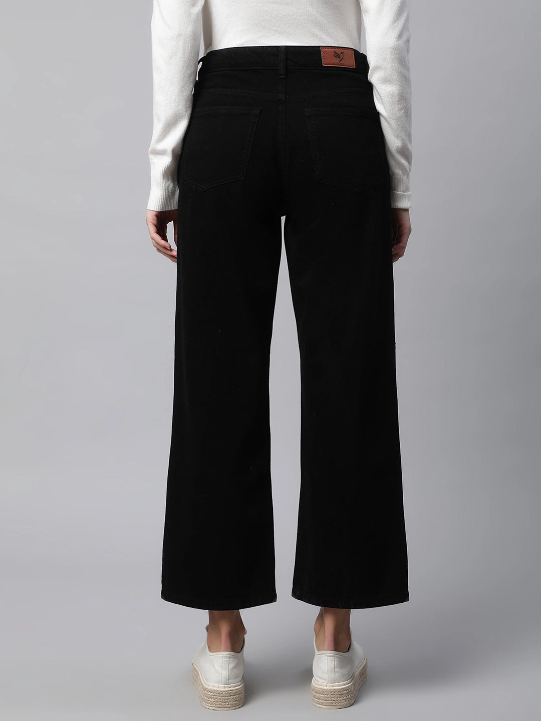 women black ankle length jeans