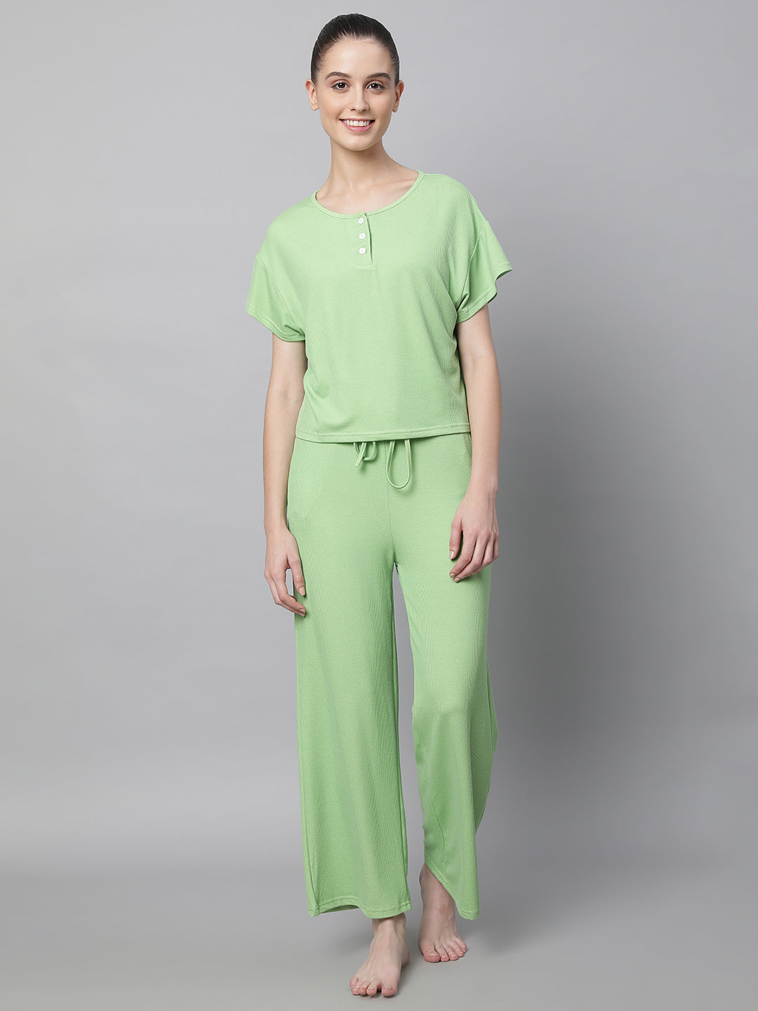 Women Green Hosiery Solid Night Suit
