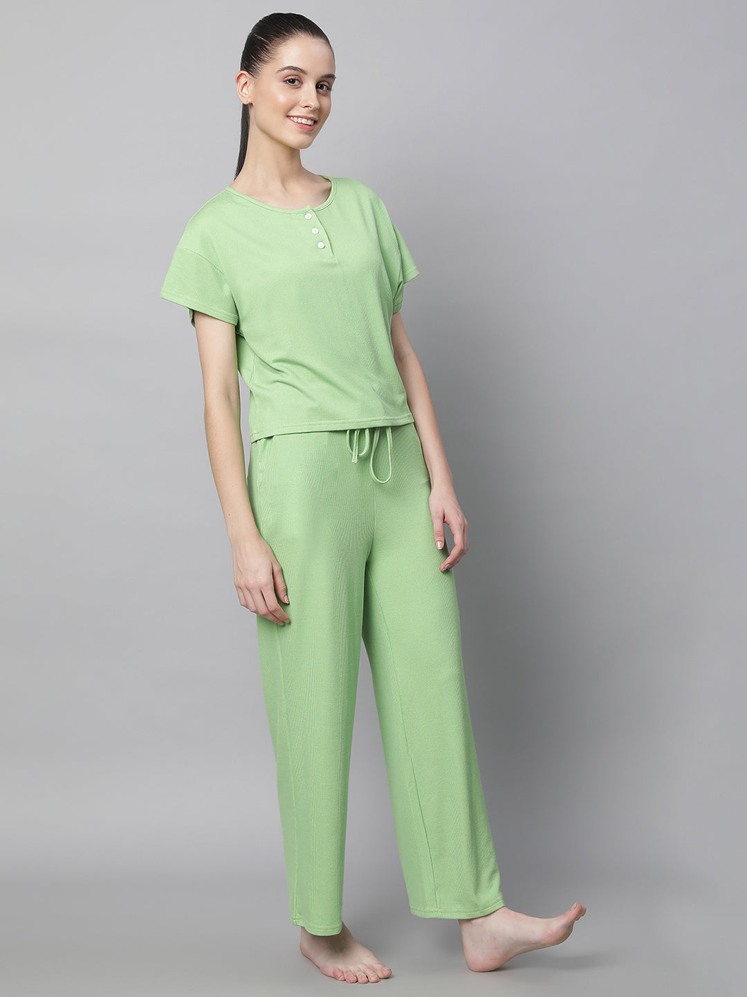 Women Green Hosiery Solid Night Suit