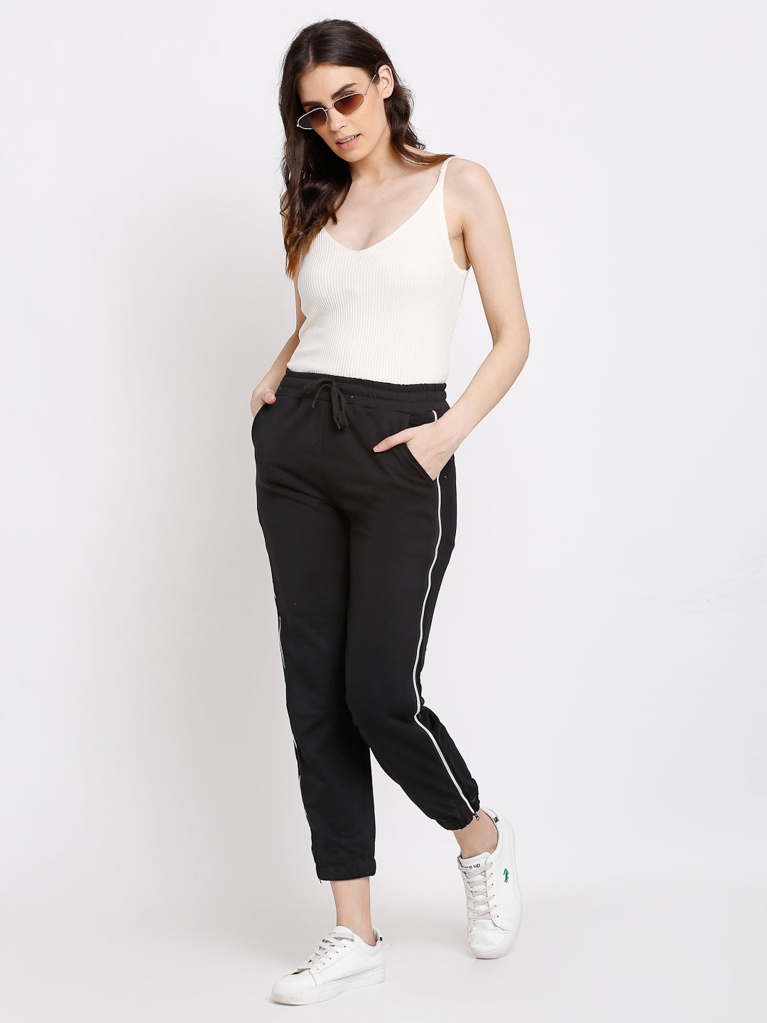 Women Black Hosiery Ankle-Length Sports Lower