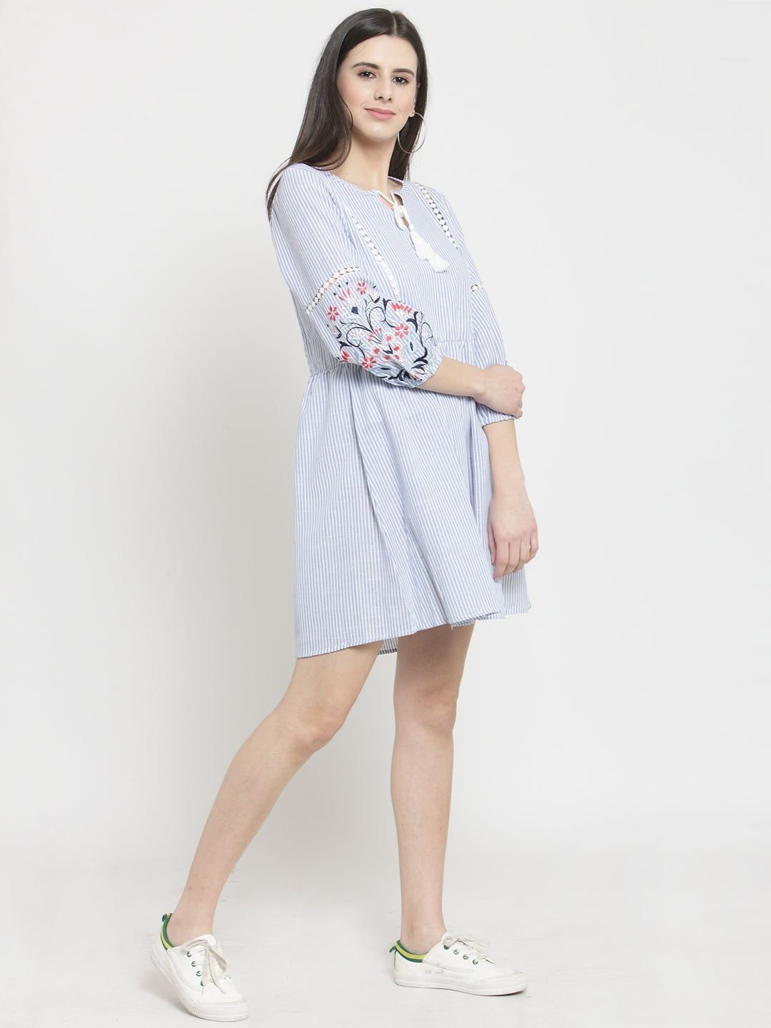 Women Blue Striped Round With V-Neck Shift Dress