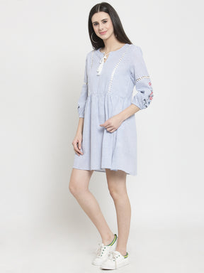 Women Blue Striped Round With V-Neck Shift Dress