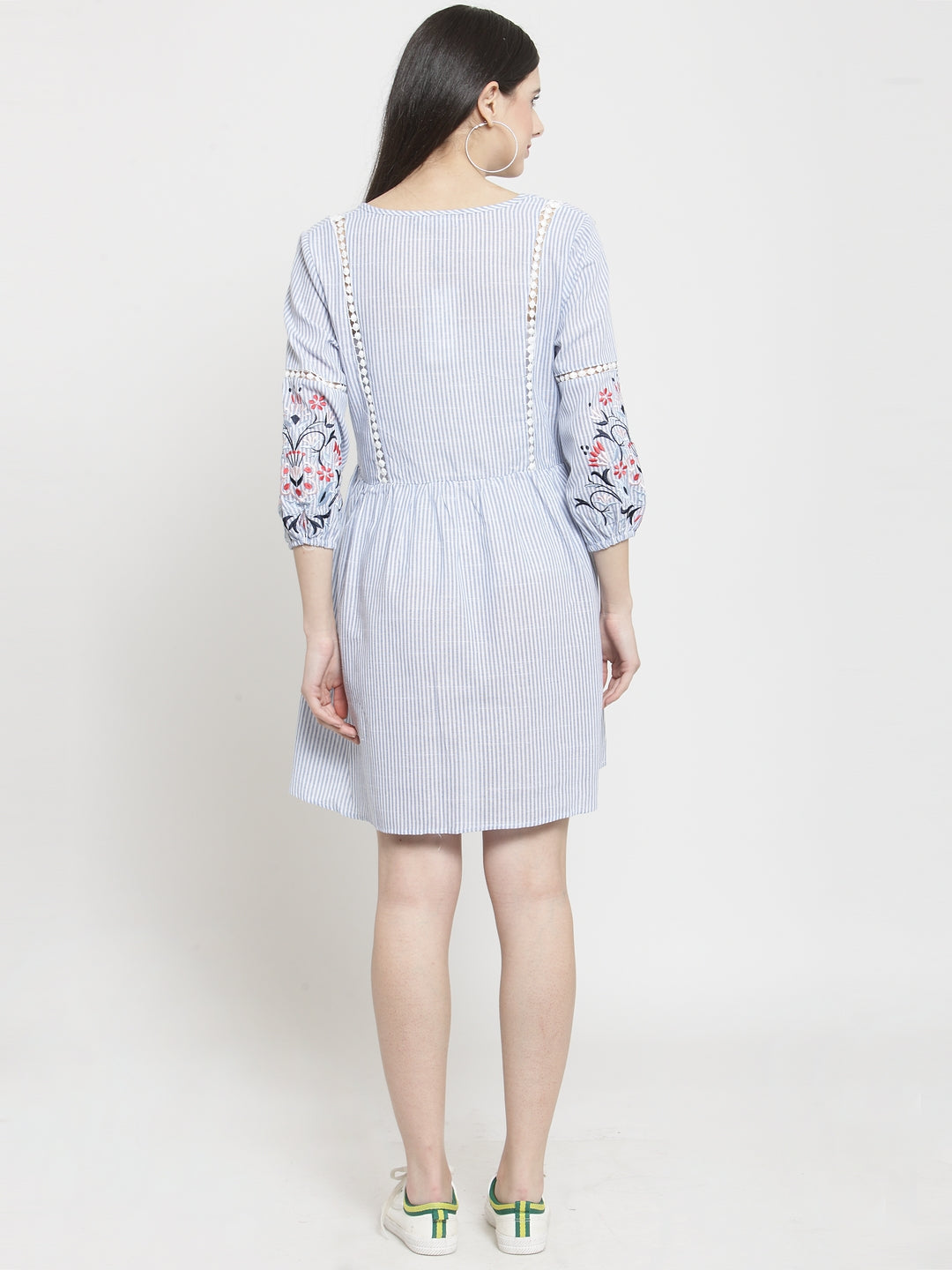 Women Blue Striped Round With V-Neck Shift Dress
