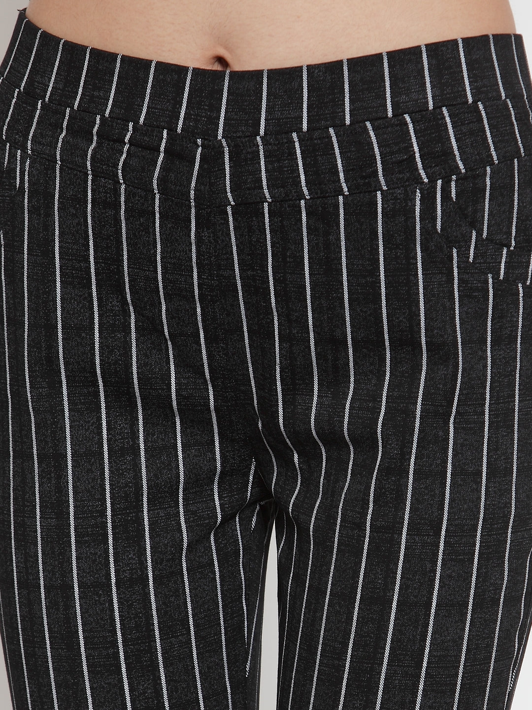 Women Black Striped Mid Rise Stretchable Jegging