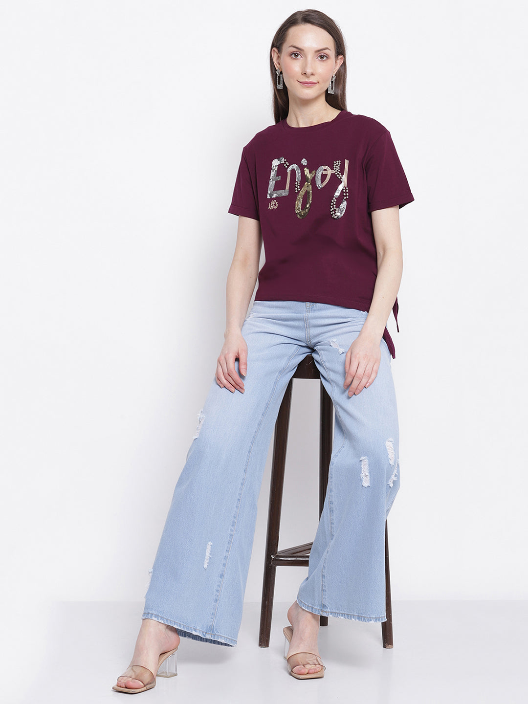 Women Maroon Printed T-Shirt with Knot Details at Hem
