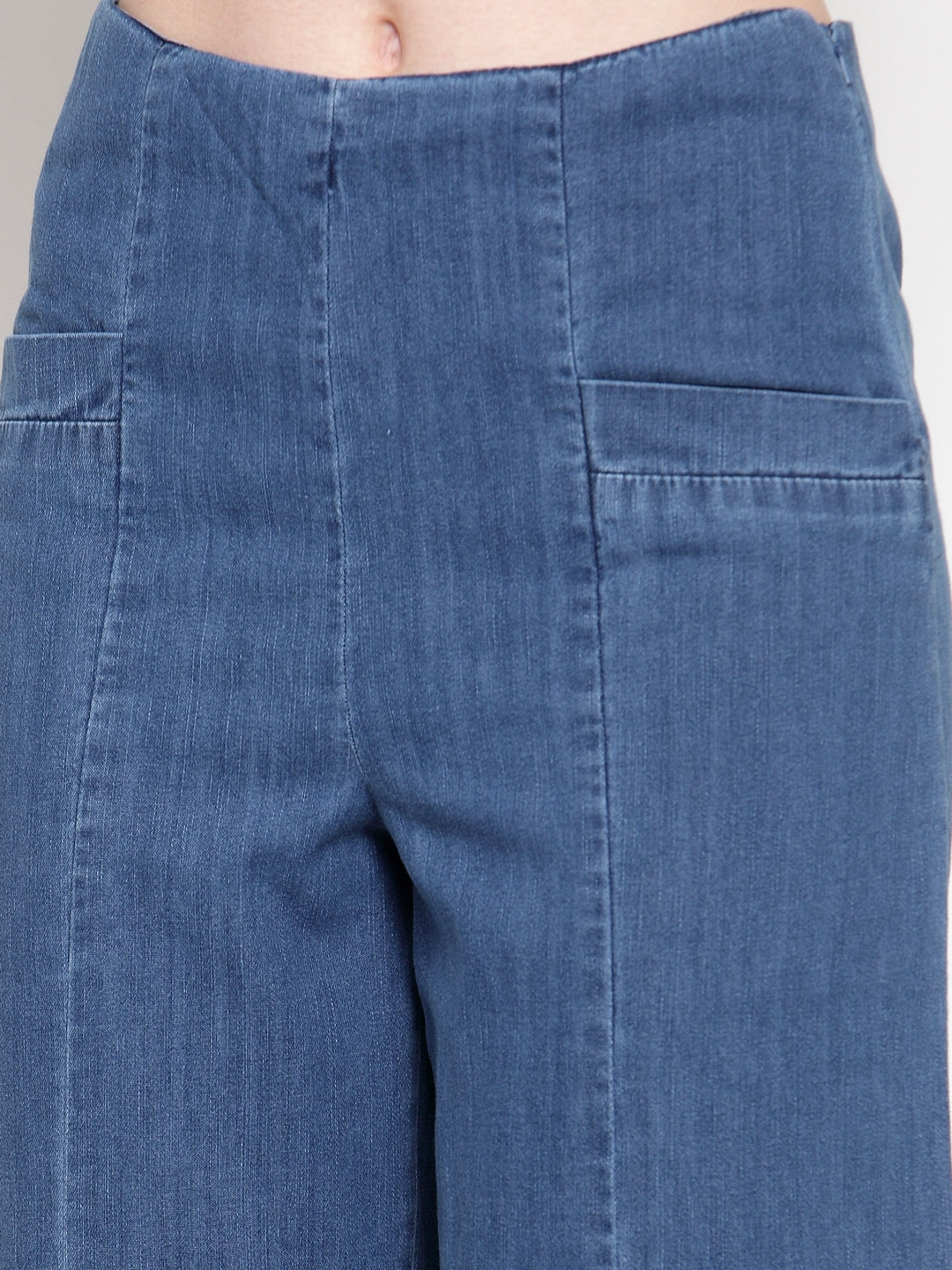 Women Blue Denim Straight Fitted Jeans
