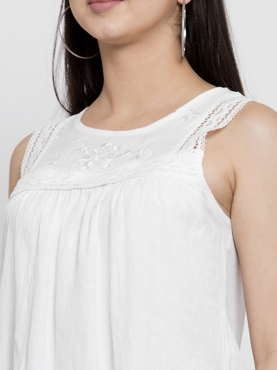 Women White Flared Fit Top With Crochet Lace And Embroidery