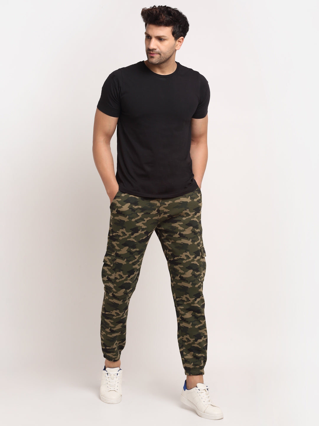 Men Green Cotton Blend Camouflage Printed Lower