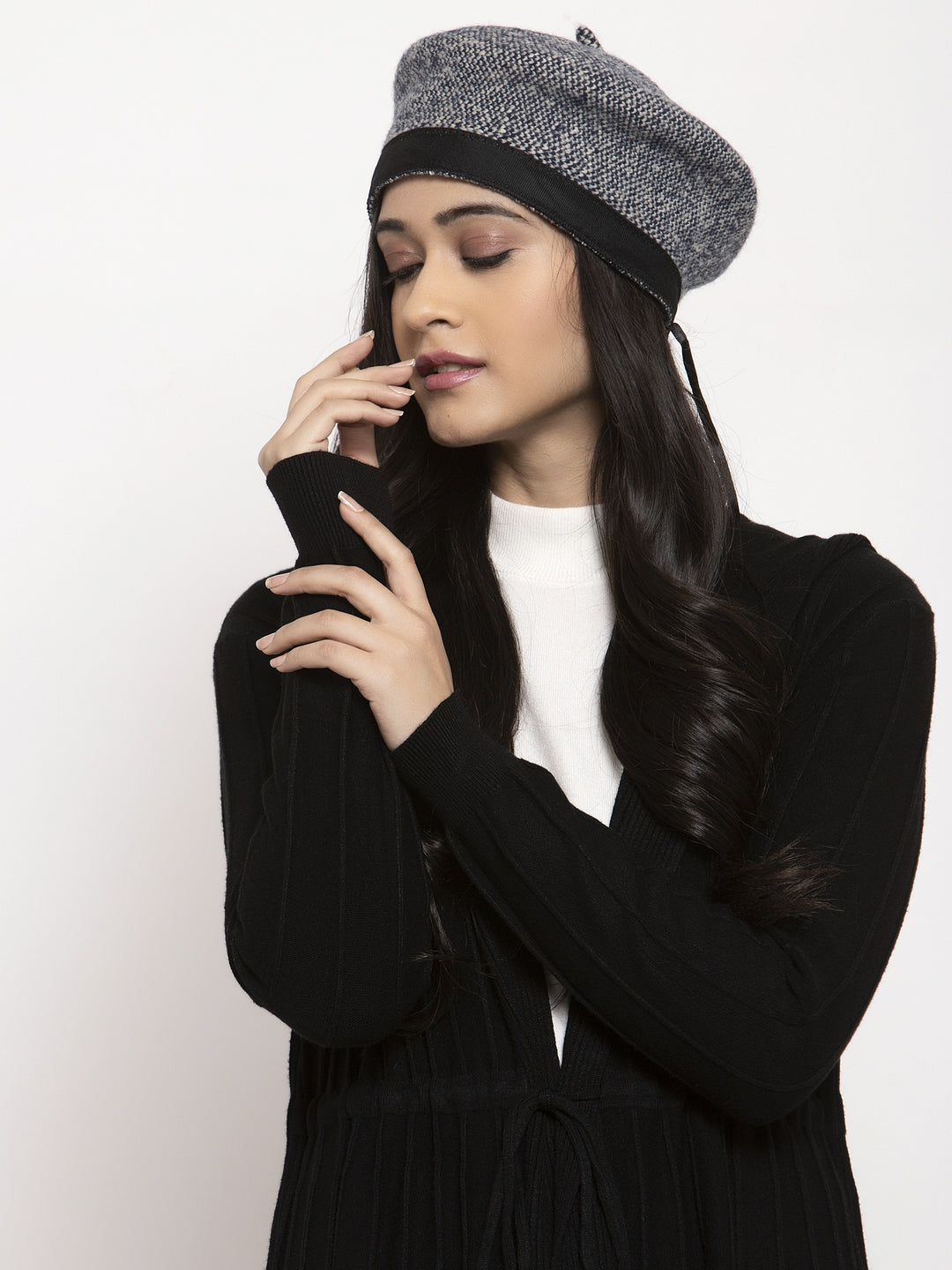 Women Black Solid Shrug