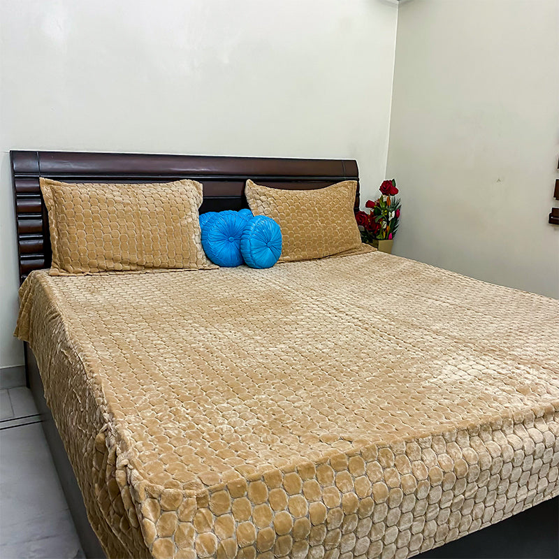Caramel Woolen Textured Bed Sheet