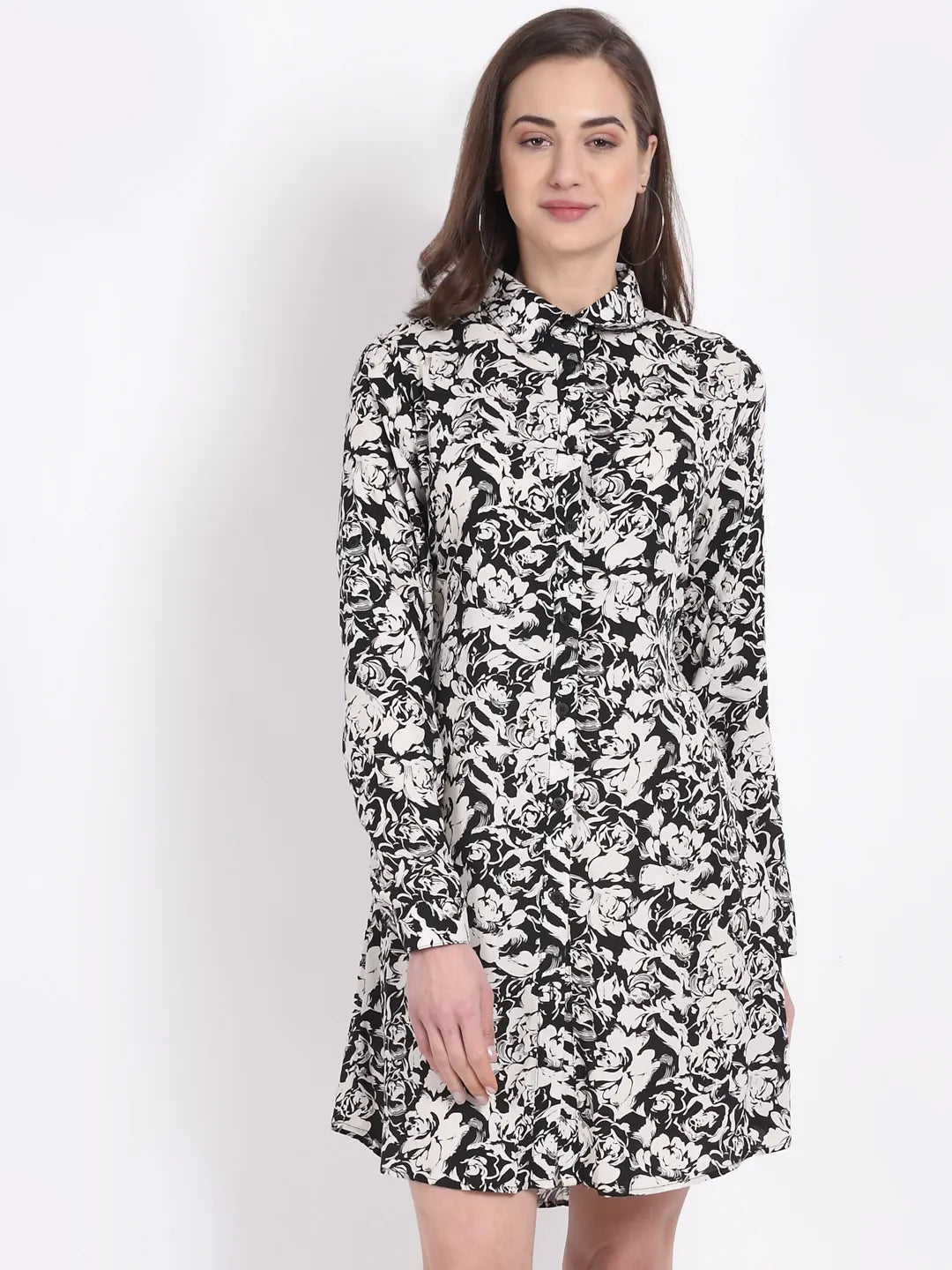 Women Straight Fit Floral Printed Black Tunic - Global Republic