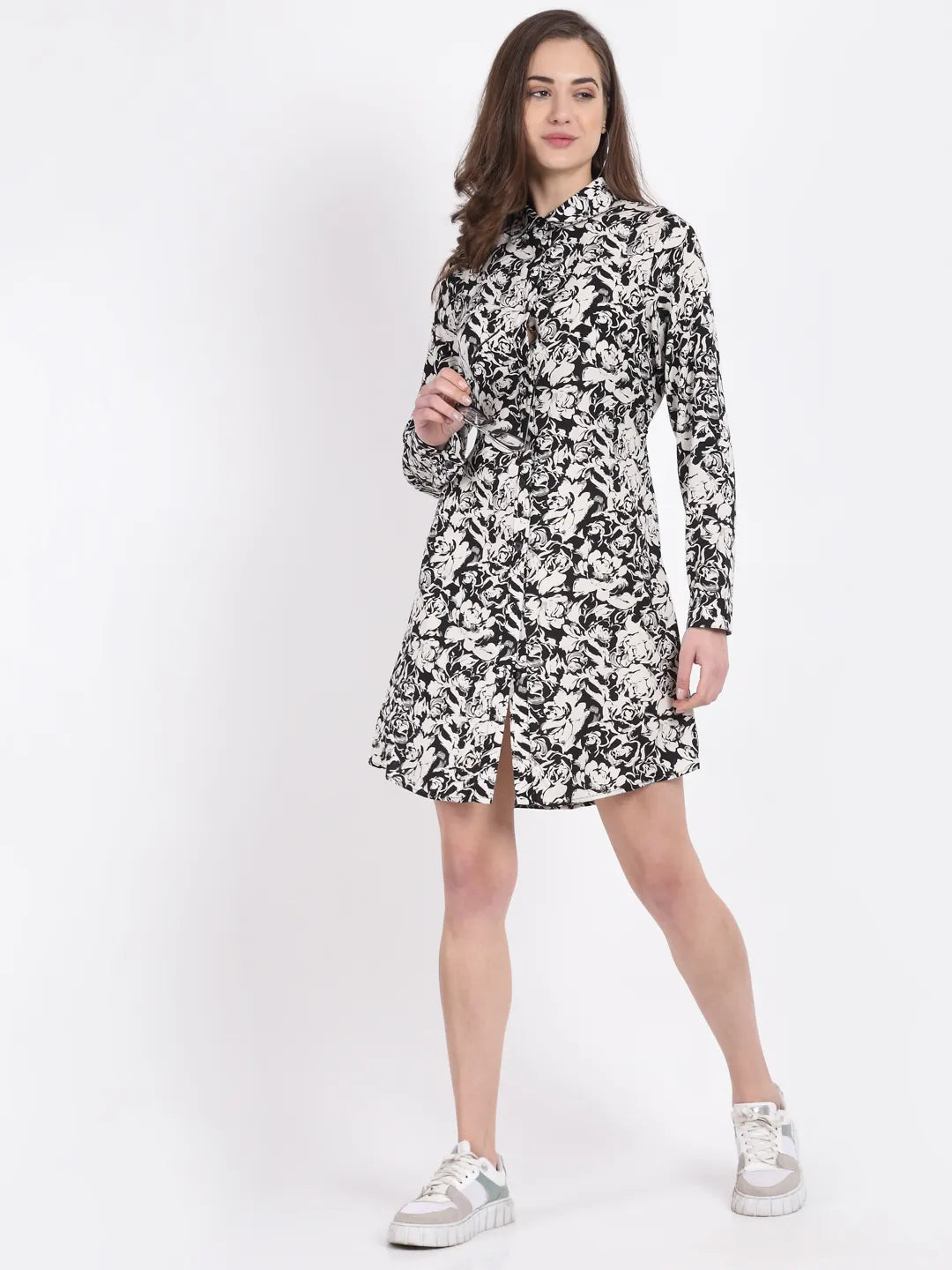 Women Straight Fit Floral Printed Black Tunic - Global Republic