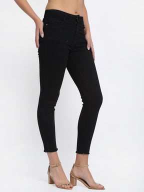 Women Skin Fit Black Cropped Jeans