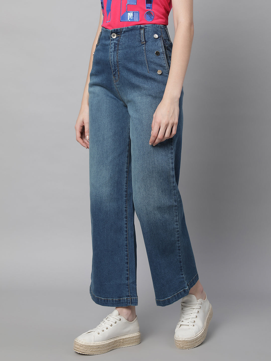Women Flared Leg Straight Loose Fit Tint Blue Jeans - Global Republic