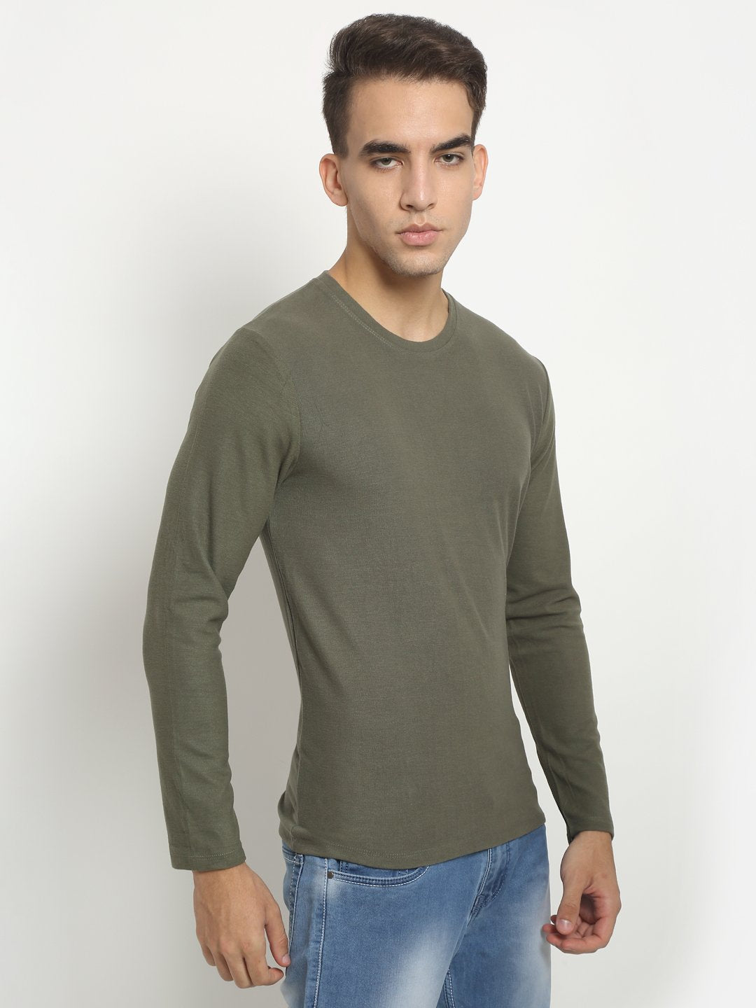 Men Olive Round Neck Solid T-Shirt