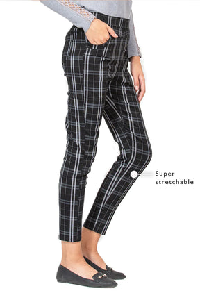 Women High-Rise Black Checked Stretchable Jegging